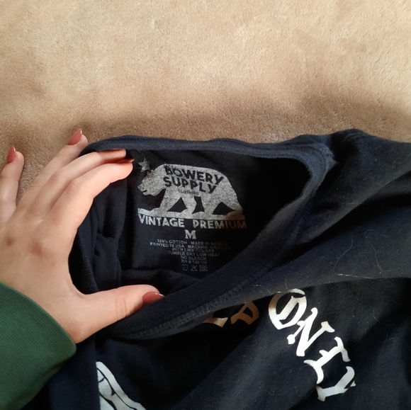 Black t shirt bowery supply good vibes only - Picture 3 of 4